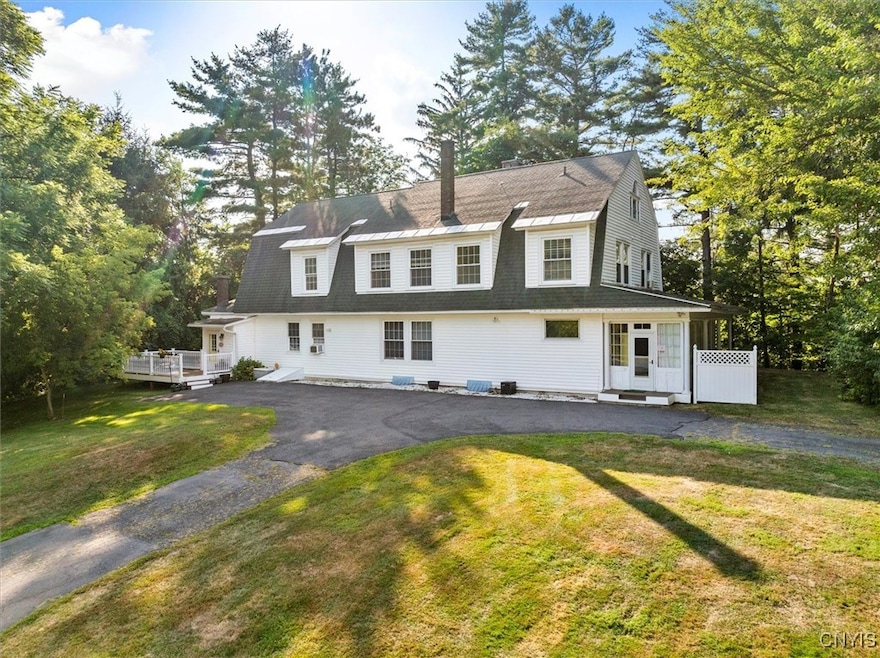 For Sale $634,999 • Co-Listing Agent