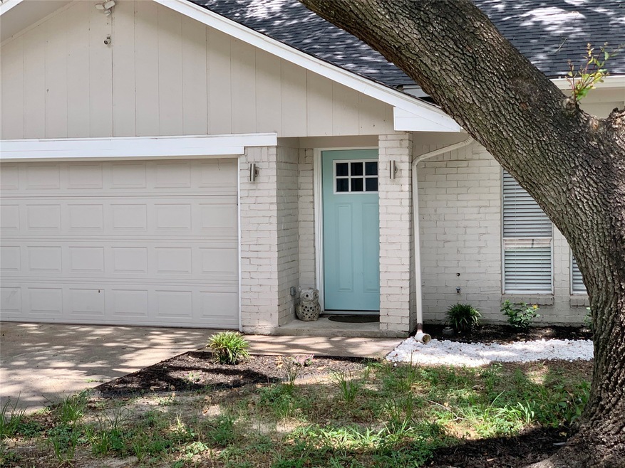 9712 Kathi Ann Ln, Houston, TX 77038 - photo 1