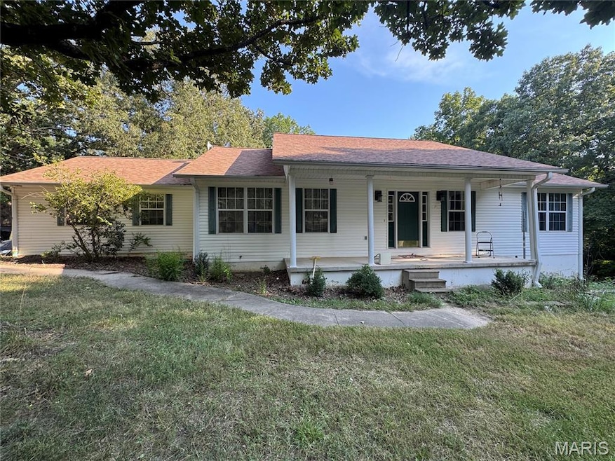 Under Contract $299,900