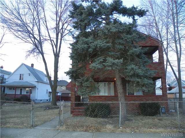 2216 Falls St, Niagara Falls, NY 14303 - photo 1