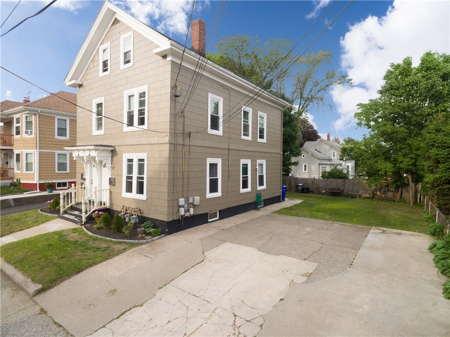 22 Washington St, Pawtucket, RI 02860 - photo 1