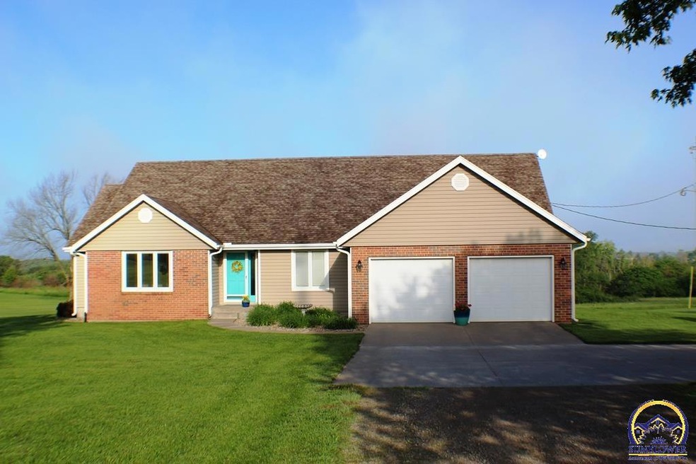 7625 NW Nickell Rd, Topeka, KS 66618 - photo 1