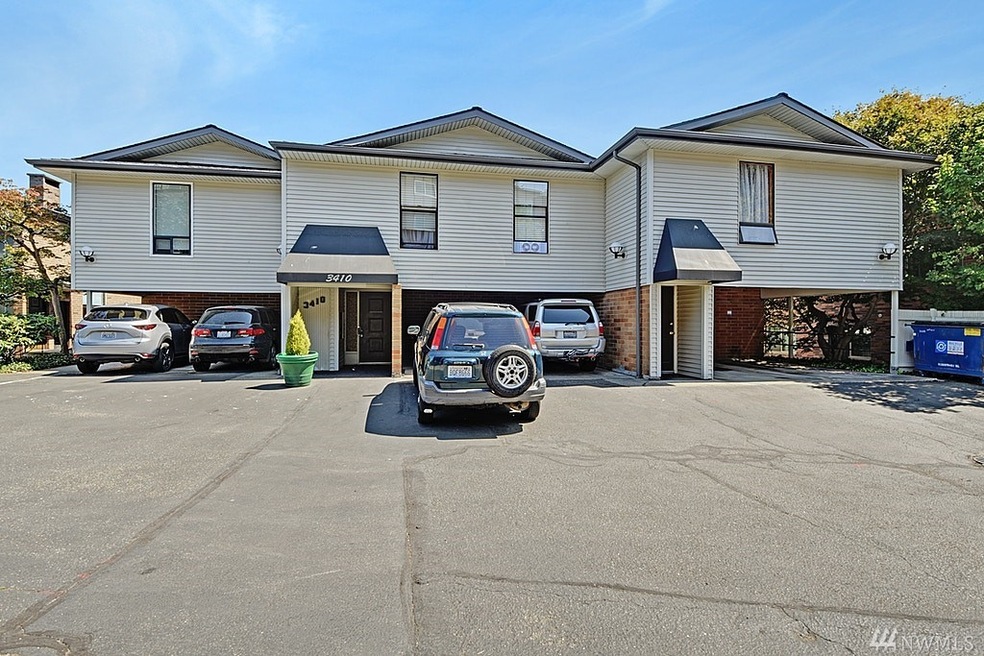 3410 25th Ave W unit 201, Seattle, WA 98199 - photo 1