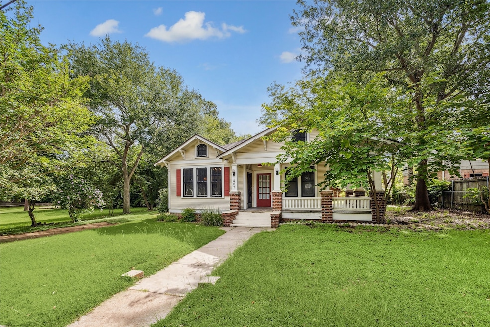 Classic Craftstman home just south of downtown.  T