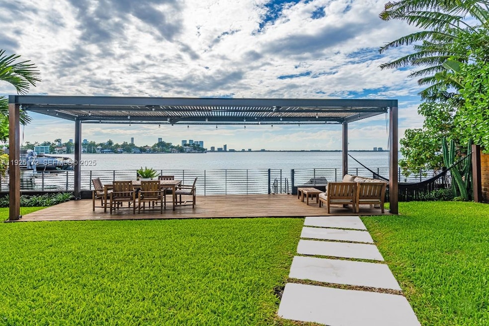 8 Century Ln, Miami Beach, FL 33139 - photo 1