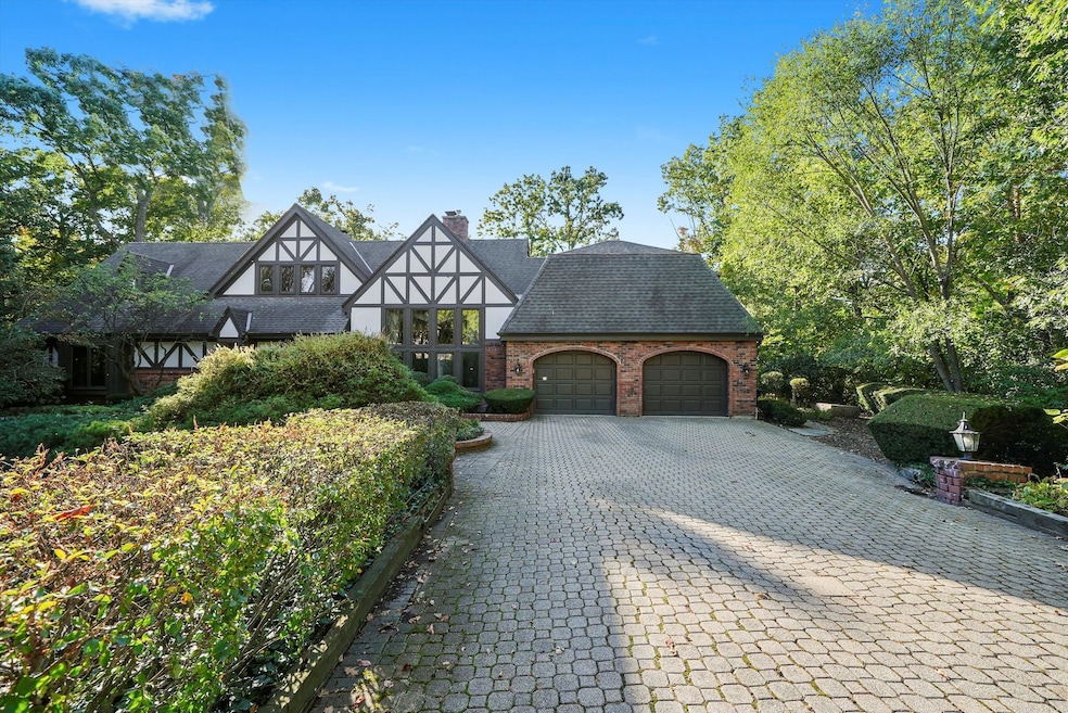 For Sale $899,999 • Co-Listing Agent