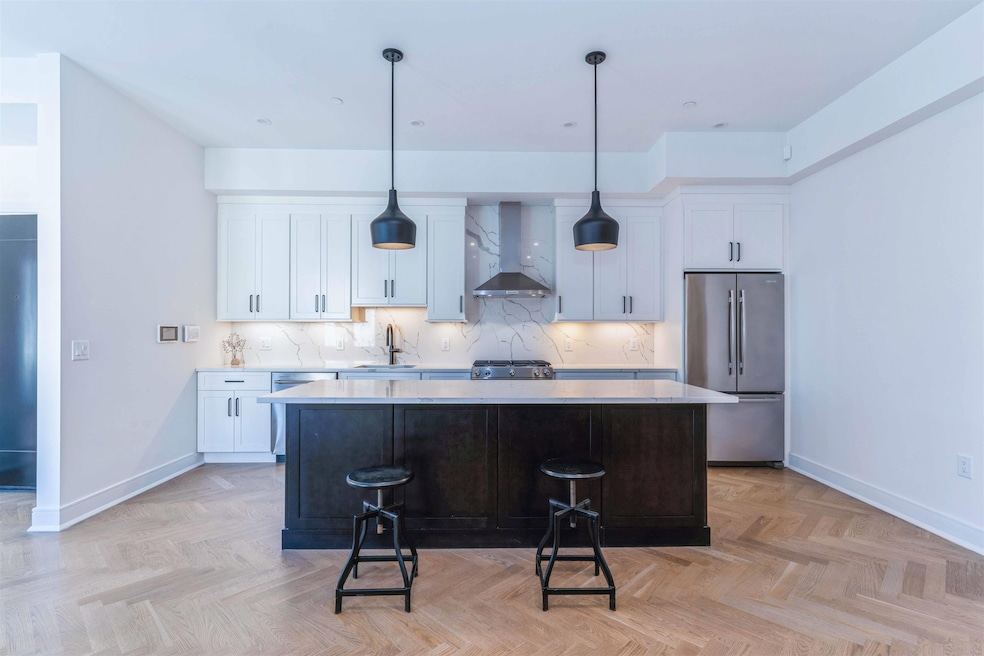 151 Webster Ave unit 2A, Jersey City, NJ 07307 - photo 1