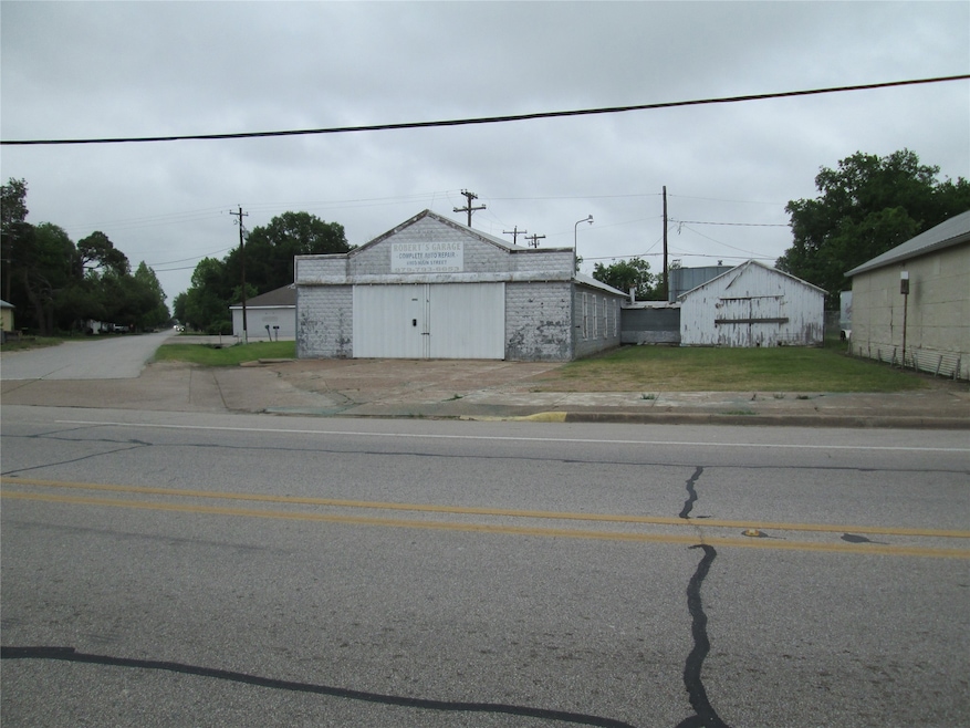 8903 Main St, Needville, TX 77461 - photo 1