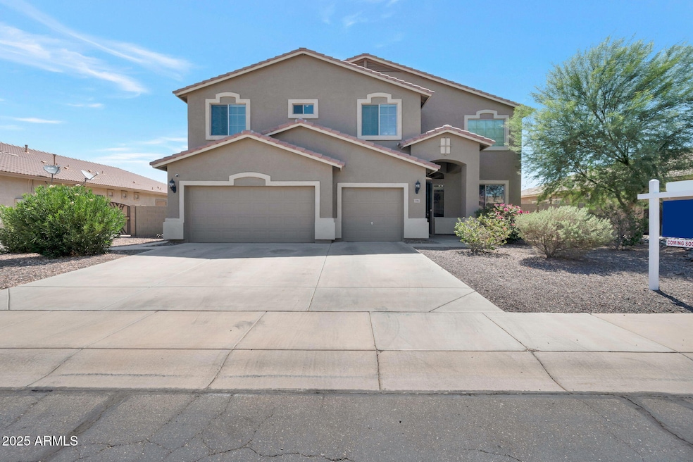 WONDERUL CURB APPEAL