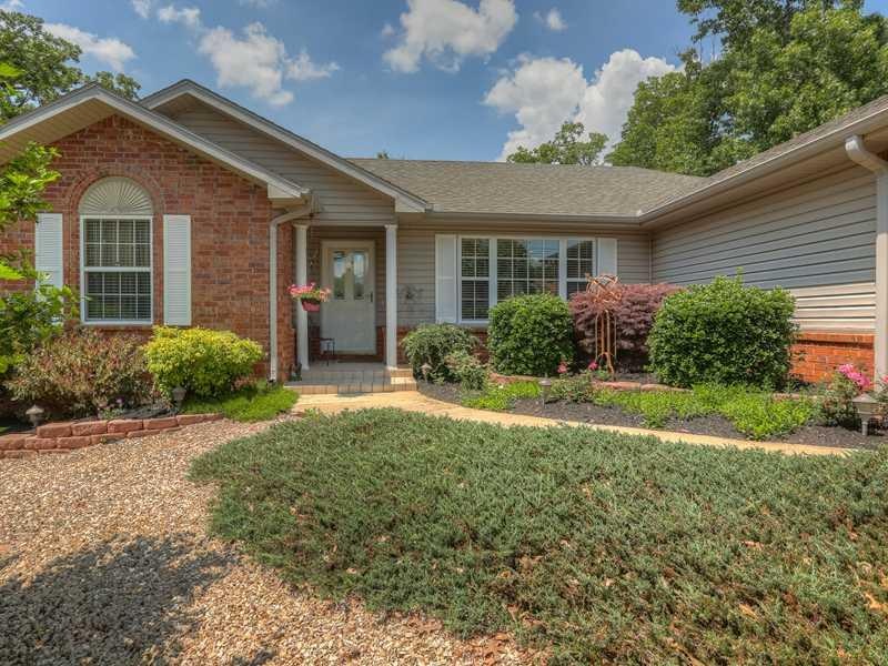 8 Campbell Ln, Bella Vista, AR 72715 - photo 1