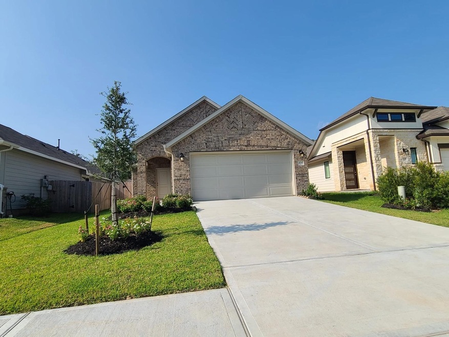 31045 Regal Elm Ln, Conroe, TX 77385 - photo 1