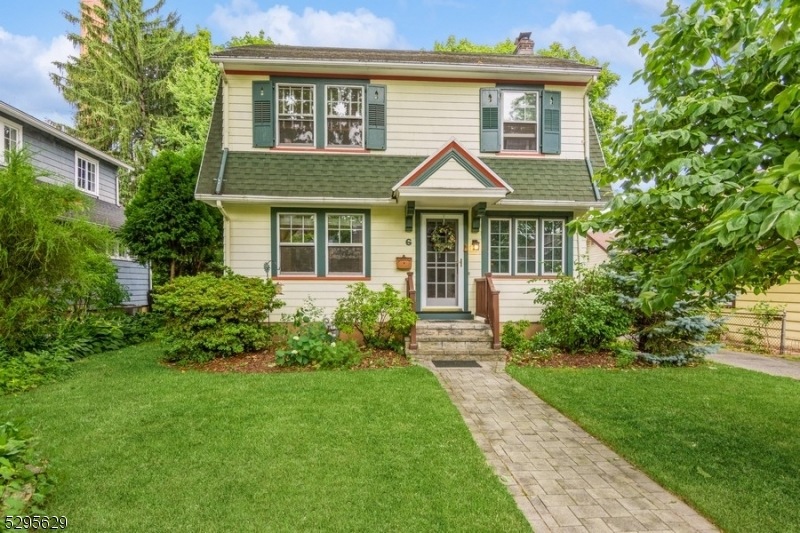 6 Hathaway Place, Glen Ridge, NJ 07028 - photo 1