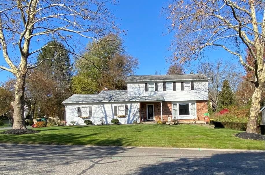 249 Blenheim Dr, Easton, PA 18045 - photo 1