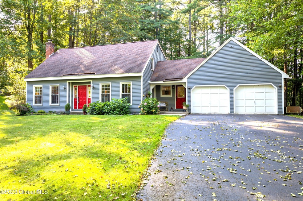 48 Fieldstone Dr, Gansevoort, NY 12831 - photo 1