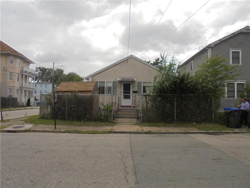 322 Willard Ave, Providence, RI 02907 - photo 1