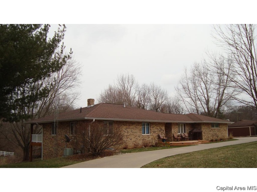 1847 Knox Road 100 E, Galesburg, IL 61401 - photo 1