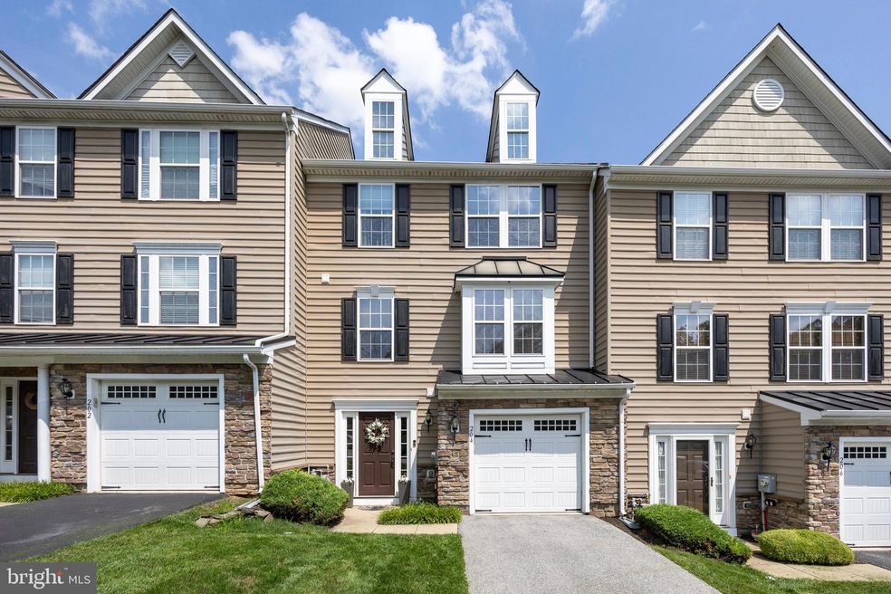 204 Tall Trees Cir, Downingtown, PA 19335 - photo 1