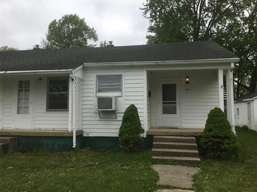 804 Tucker St, Plainfield, IN 46168 - photo 1