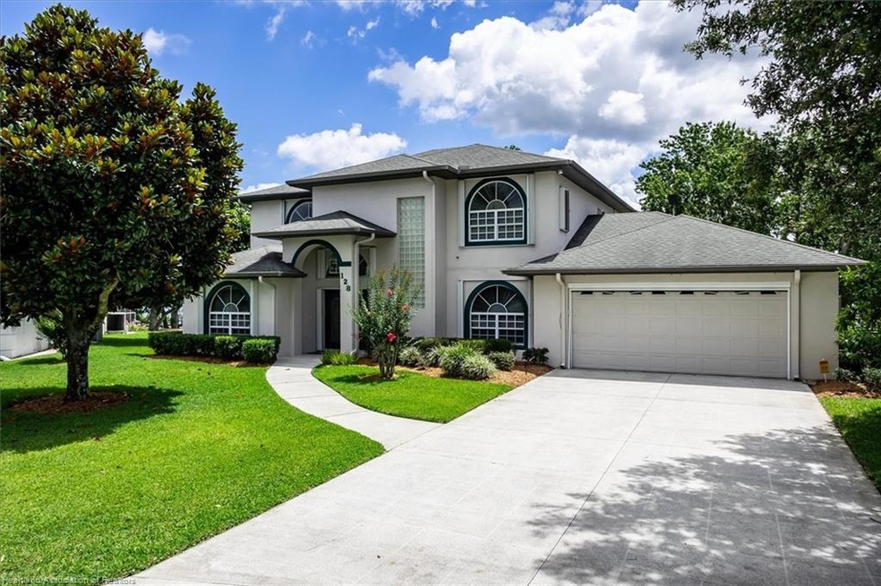 128 Huntley Oaks Blvd, Lake Placid, FL 33852 - photo 1