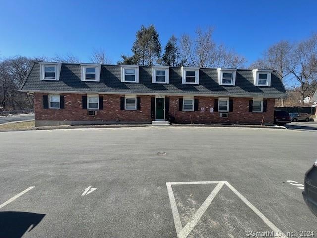 370 Colonial Ave unit 3D, Waterbury, CT 06704 - photo 1