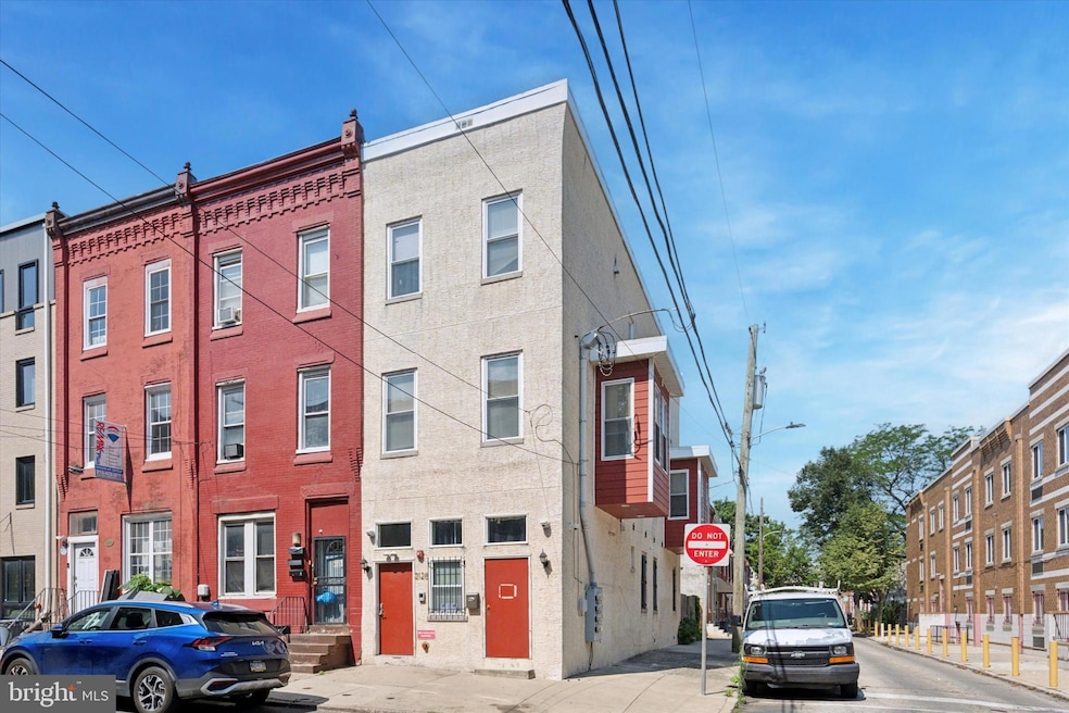 2128 N 17th St unit 2, Philadelphia, PA 19121 - photo 1