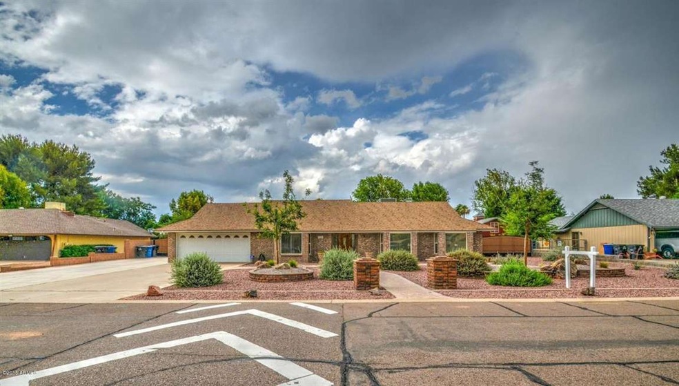 1706 E Citation Ln, Tempe, AZ 85284 - photo 1