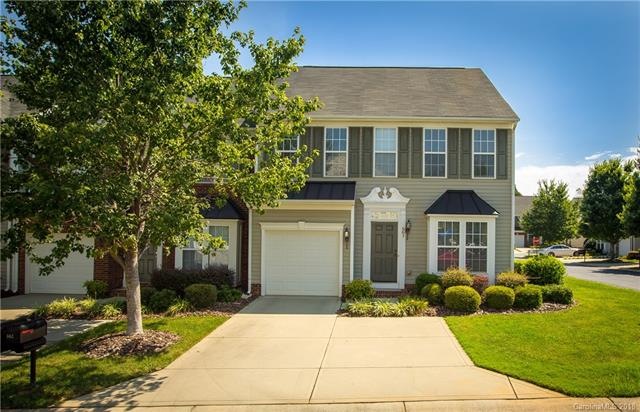 563 Pate Dr, Fort Mill, SC 29715 - photo 1