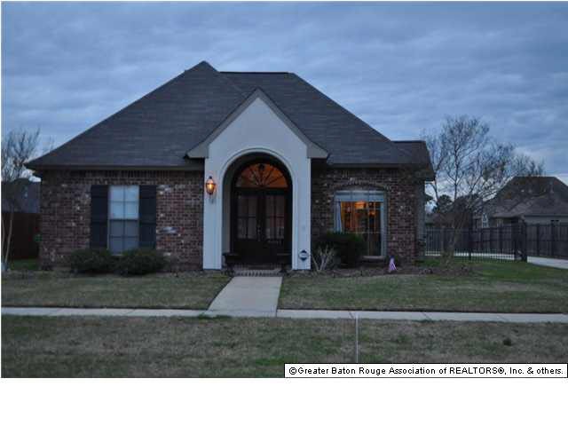 6441 Windwood Dr, Zachary, LA 70791 - photo 1
