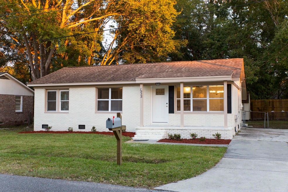 1935 Hazelwood Dr, Charleston, SC 29407 - photo 1