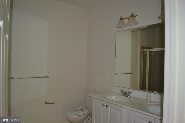 1011 Samantha Ln unit 101, Odenton, MD 21113 - photo 1