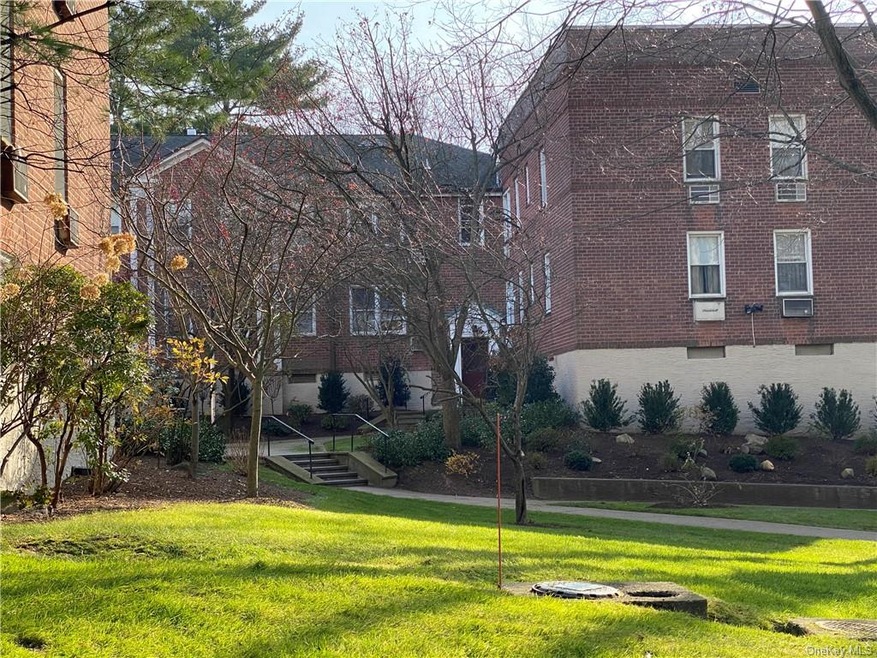 309 Palmer Terrace unit 1F, Mamaroneck, NY 10543 - photo 1