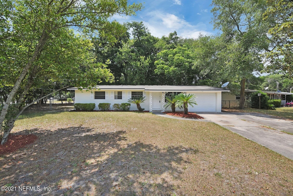 10706 Merida Dr, Jacksonville, FL 32218 - photo 1