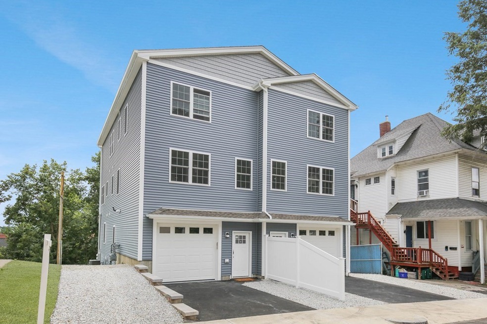 158 Beacon St unit B, Worcester, MA 01610 - photo 1