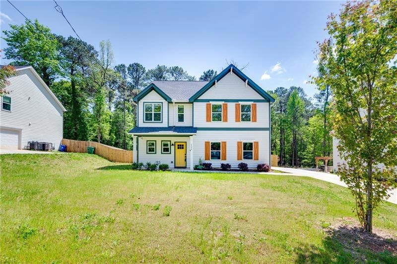 Lovely farmhouse style home in sought-after East L