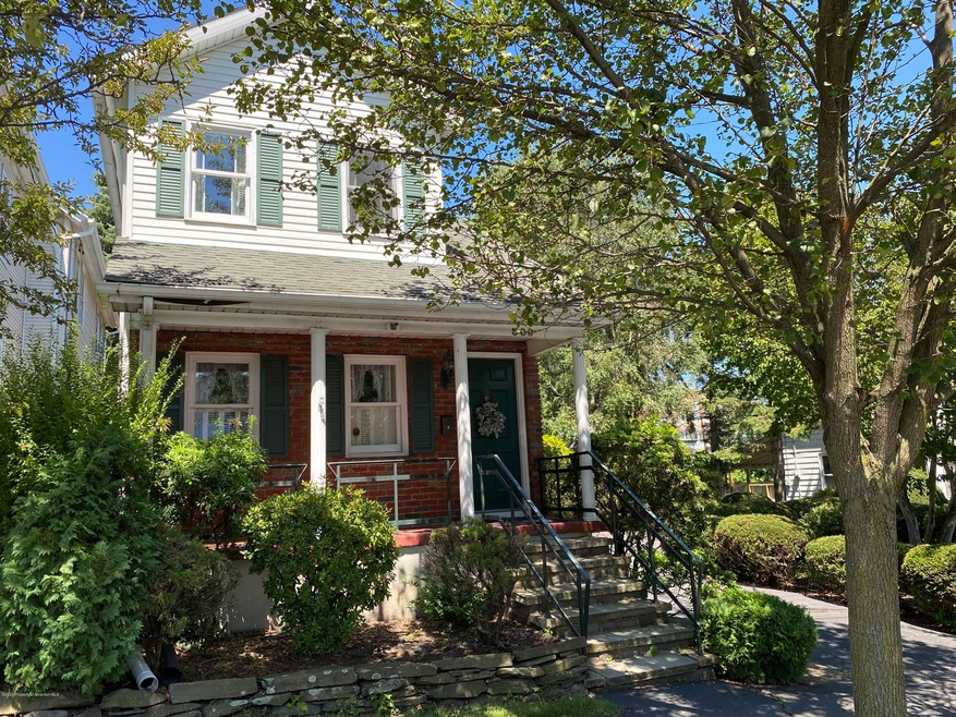 509 N Hyde Park
