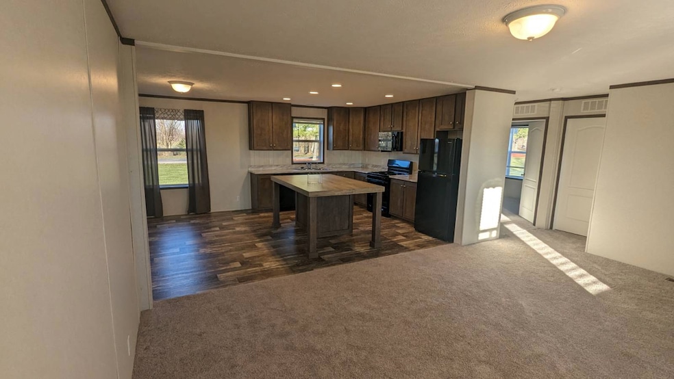 6560 N 650 E Unit e33  