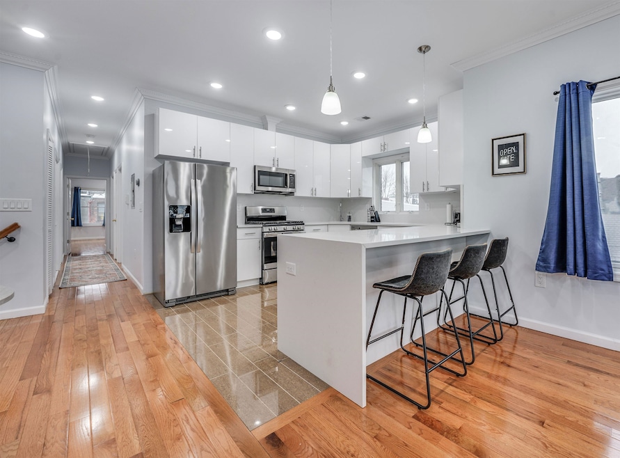 43.5 Belmont Ave unit 2, Jc, Bergen-Lafayett, NJ 07304 - photo 1