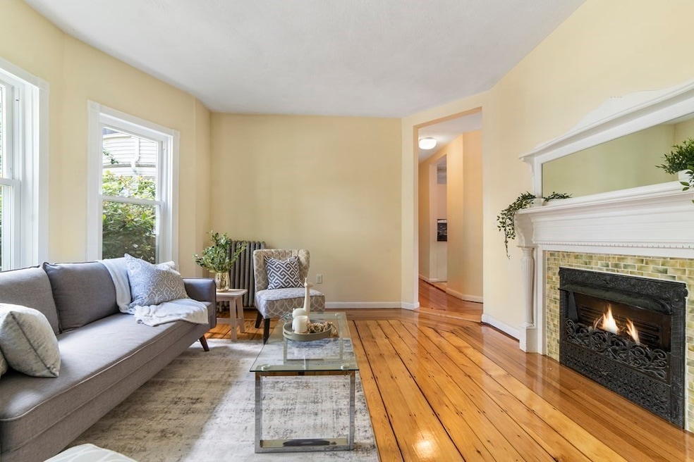 13 Linden St unit 1, Brookline, MA 02445 - photo 1