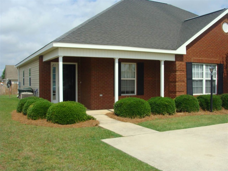 215 W Wrasling Way, Warner Robins, GA 31088 - photo 1