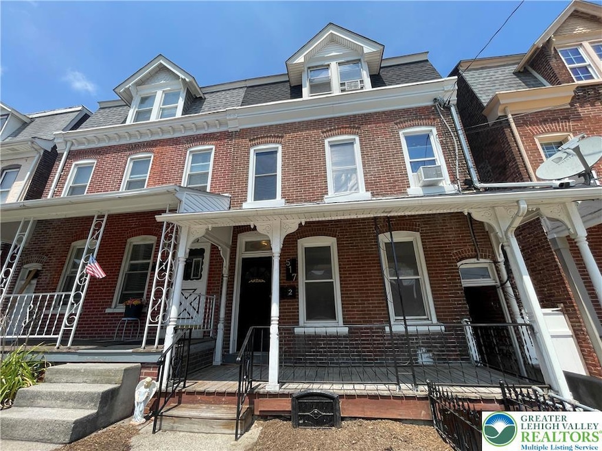 For Rent $1,550/month