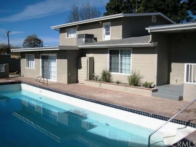 Sparkling Pool 
