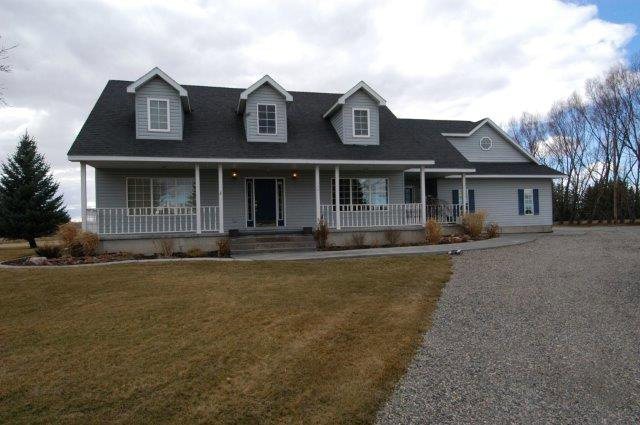 106 N 900 W, Blackfoot, ID 83221 - photo 1