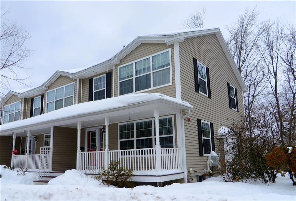 9 Main St unit 1, Kittery, ME 03904 - photo 1