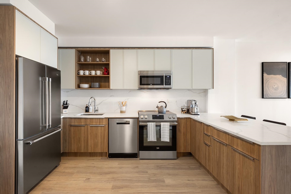 285 Broadway unit PH03, Bayonne, NJ 07002 - photo 1