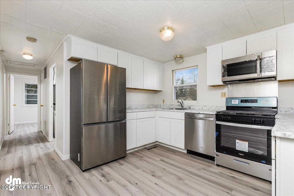 1510 Marten St, Anchorage, AK 99504 - photo 1