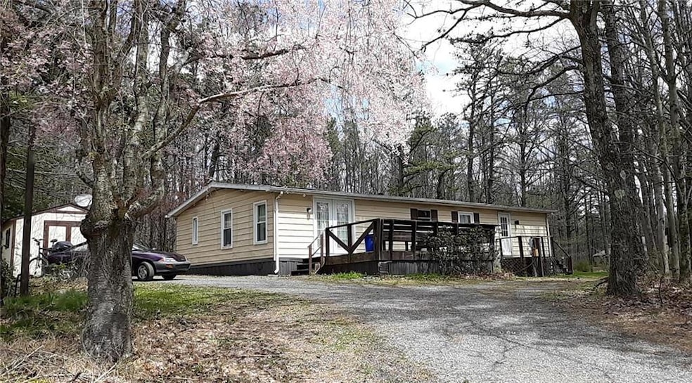 1040 Broadview Dr, Jim Thorpe, PA 18229 - photo 1