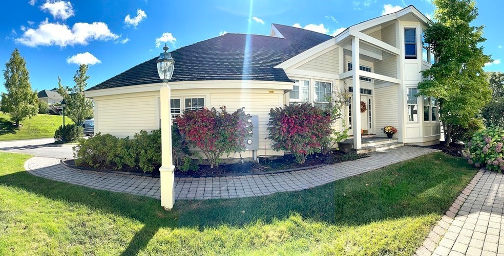 49 Carriage Hill Cir unit 49, Southborough, MA 01772 - photo 1