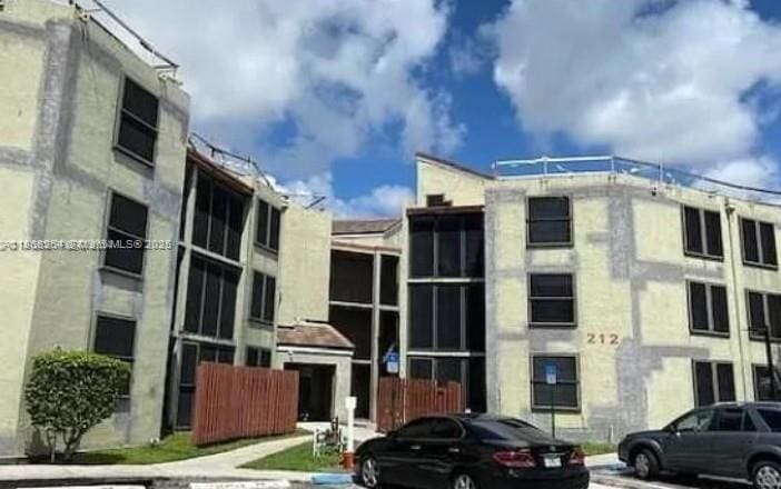 212 Lake Pointe Dr unit 205, Oakland Park, FL 33309 - photo 1