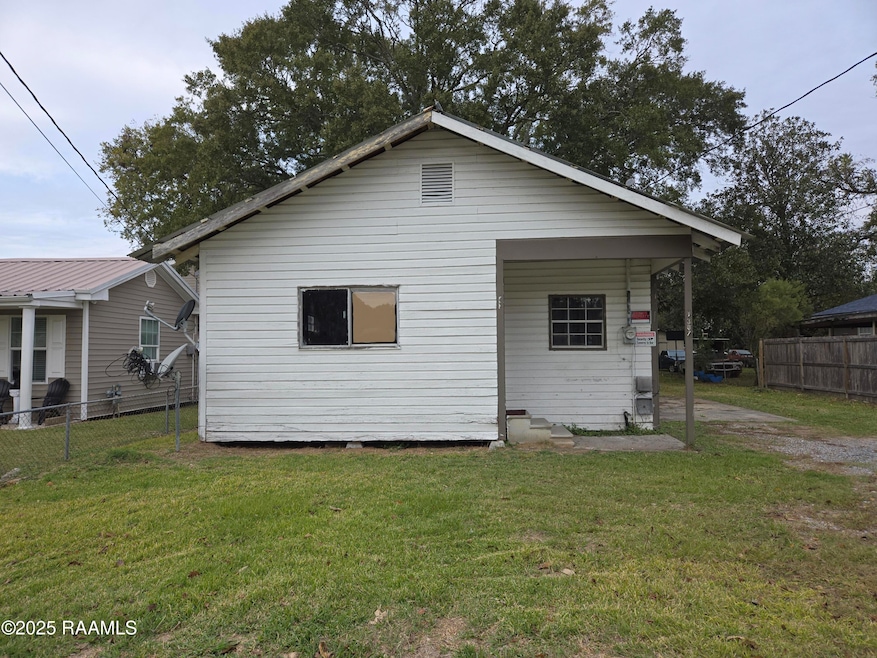 1302 Walton St, New Iberia, LA 70560 - photo 1