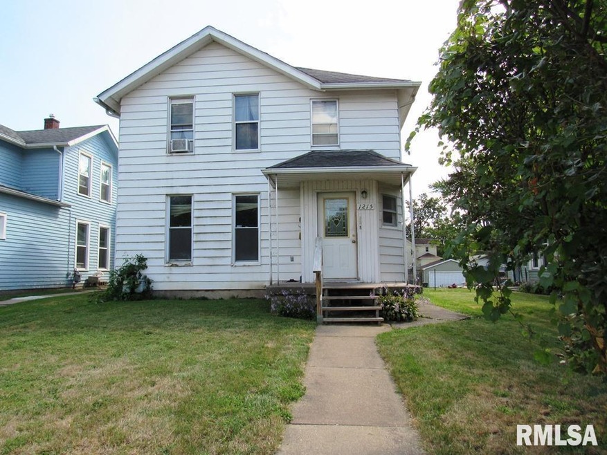 1215 E 12th St, Davenport, IA 52803 - photo 1